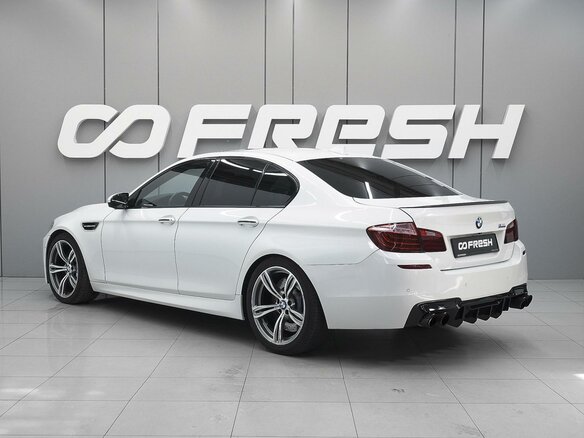 2012 BMW M5 V (F10), белый, 3129000 рублей - вид 1