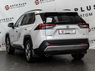 2019 Toyota RAV4 V (XA50), белый, 2759000 рублей, вид 2
