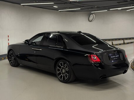 2022 Rolls-Royce Ghost Black Badge II (Series I), чёрный, 30000000 рублей, вид 5