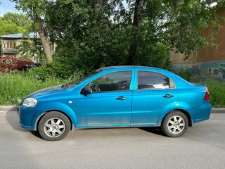 2008 Chevrolet Aveo I Рестайлинг, голубой, 390000 рублей, вид 3