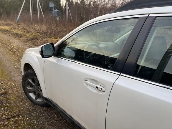 2013 Subaru Outback IV Рестайлинг, белый, 1500000 рублей - вид 13