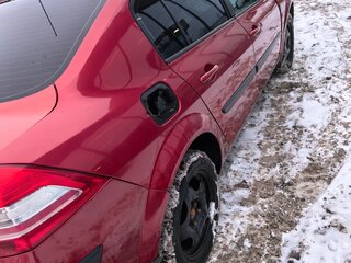 2006 Renault Megane II Рестайлинг, красный, 200000 рублей, вид 2