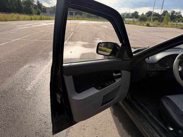 2010 Lada (ВАЗ) Priora I, чёрный, 330000 рублей - вид 15