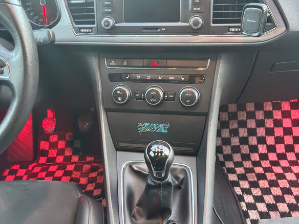 2014 SEAT Leon III, белый, 900000 рублей - вид 15