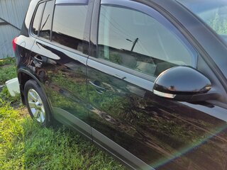 2013 Volkswagen Tiguan I Рестайлинг, чёрный, 1500000 рублей, вид 3