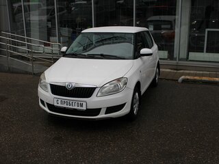 2013 Skoda Fabia II Рестайлинг, белый, 465000 рублей, вид 1