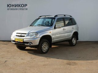 2010 Chevrolet Niva I Рестайлинг, серебристый, 329000 рублей, вид 1