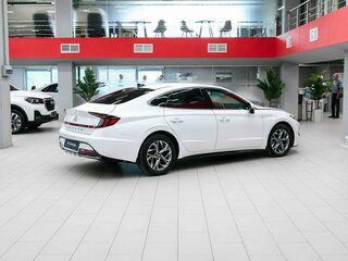 2020 Hyundai Sonata VIII (DN8), белый, 1890000 рублей, вид 2