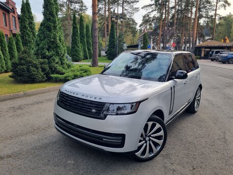 2024 Land Rover Range Rover P400 MHEV V, серебристый, 17250000 рублей, вид 3