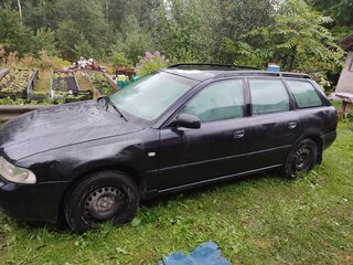 1999 Audi A4 I (B5) Рестайлинг, синий, 310000 рублей, вид 4