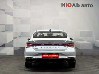 2021 Hyundai Elantra VII (CN7), белый, 1950000 рублей, вид 5