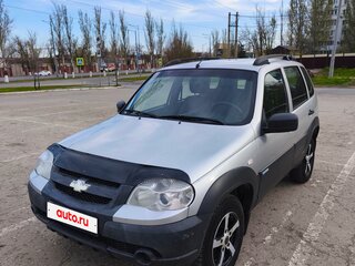 2018 Chevrolet Niva I Рестайлинг, серебристый, 570000 рублей, вид 1