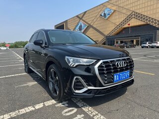 2022 Audi Q3 35 TFSI II (F3), чёрный, 2370000 рублей, вид 3