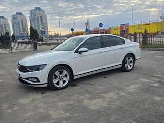 2020 Volkswagen Passat B8 Рестайлинг, белый, 3550000 рублей, вид 4
