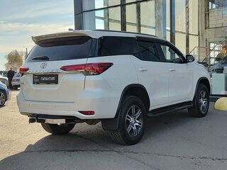 2019 Toyota Fortuner II, белый, 3399000 рублей, вид 5