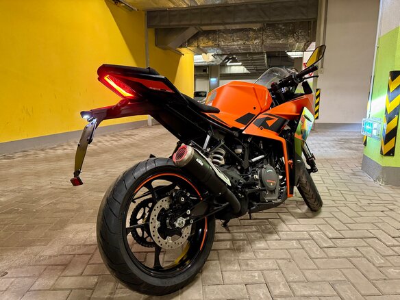 2023 KTM RC 390, оранжевый, 540000 рублей - вид 4