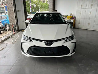 2025 Toyota Corolla XII (E210) Рестайлинг 2, белый, 1877777 рублей, вид 2