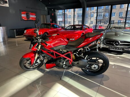 2014 Ducati Streetfighter, красный, 600000 рублей, вид 3