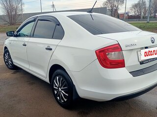 2017 Skoda Rapid I, белый, 895000 рублей, вид 4