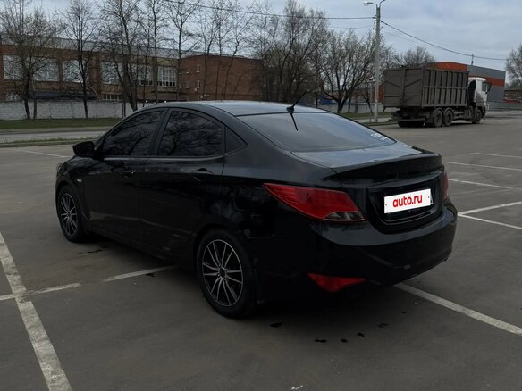 2014 Hyundai Solaris I, чёрный, 800000 рублей - вид 8
