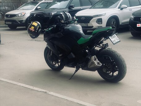 2018 Kawasaki Z 1000SX, чёрный, 920000 рублей, вид 4