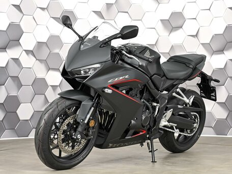 2026 Honda CBR 650R, чёрный, 1377000 рублей, вид 2