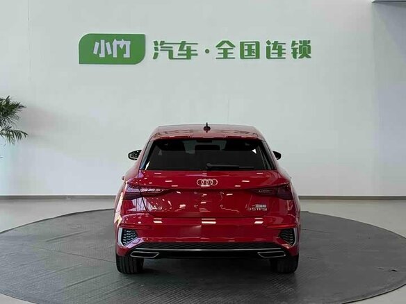 2022 Audi A3 Sportback 35 TFSI IV (8Y), красный, 2360000 рублей - вид 5
