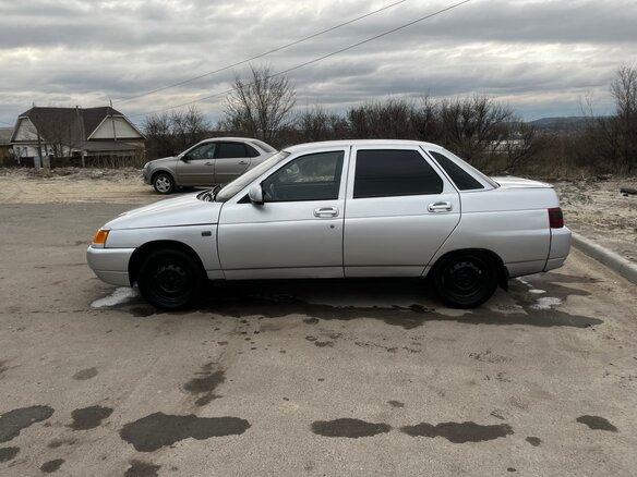 2005 Lada (ВАЗ) 2110, серебристый, 200000 рублей - вид 2