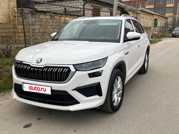 2022 Skoda Kodiaq I Рестайлинг, белый, 3580000 рублей - вид 1
