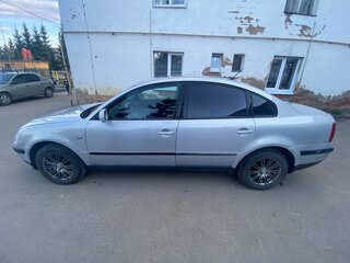 1998 Volkswagen Passat B5, серебристый, 375000 рублей, вид 4