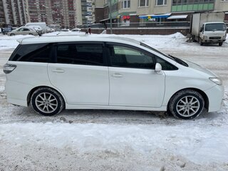 2012 Toyota Wish II Рестайлинг, белый, 850000 рублей, вид 2
