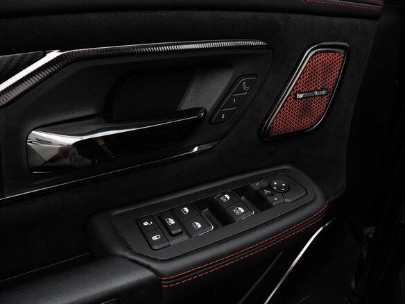 2026 Ram 1500 RHO V Рестайлинг, чёрный, 11700000 рублей - вид 16