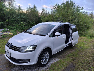 2013 Volkswagen Sharan II, белый, 1250000 рублей, вид 1