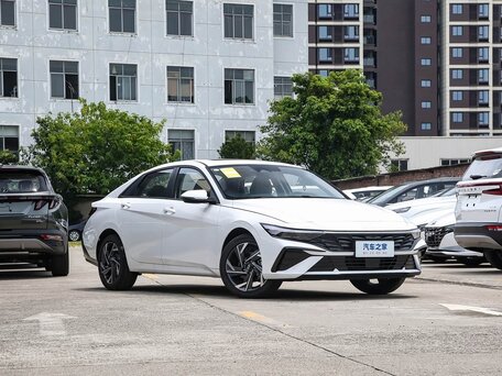 2026 Hyundai Elantra VII (CN7) Рестайлинг, белый, 2070000 рублей, вид 3