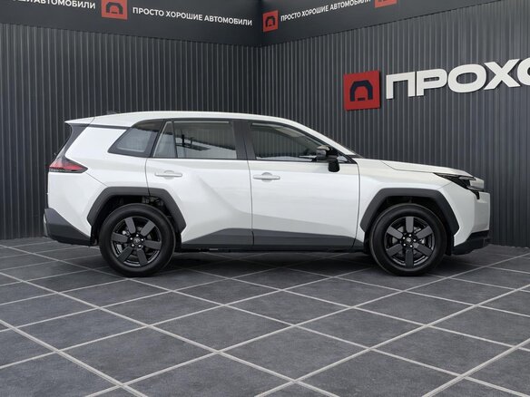 2026 Toyota RAV4 V (XA50), белый, 4247000 рублей - вид 3