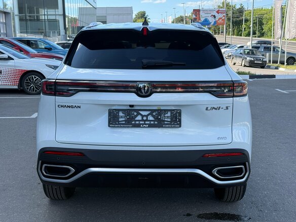 2026 Changan UNI-S I Рестайлинг, белый, 3079900 рублей - вид 3
