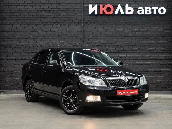 2012 Skoda Octavia DSG7 II (A5) Рестайлинг, чёрный - вид 3