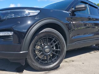 2020 Ford Explorer VI, чёрный, 5100000 рублей, вид 5
