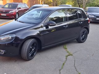 2011 Volkswagen Golf VI, чёрный, 820000 рублей, вид 4