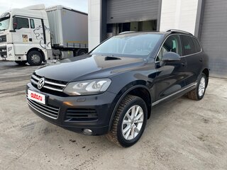 2013 Volkswagen Touareg II, чёрный, 2450000 рублей, вид 1
