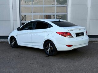2014 Hyundai Solaris I, белый, 780000 рублей, вид 3