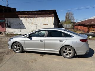 2018 Hyundai Sonata VII (LF) Рестайлинг, серебристый, 1900000 рублей, вид 5