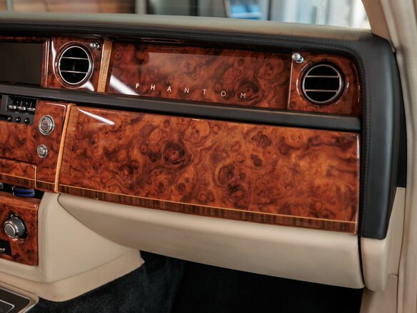 2006 Rolls-Royce Phantom Long VII, чёрный, 43500000 рублей - вид 16