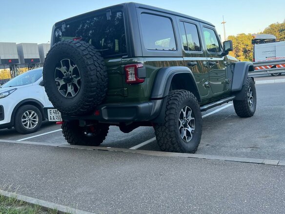 2020 Jeep Wrangler IV (JL), зелёный, 4999999 рублей - вид 3