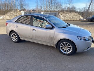 2010 Kia Cerato 5-speed II, серебристый, 440000 рублей, вид 2