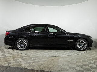 2014 BMW 7 серии Long 740Li xDrive V (F01/F02/F04) Рестайлинг, чёрный, 2049000 рублей, вид 4