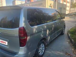 2011 Hyundai Grand Starex I, серый, 920000 рублей, вид 5
