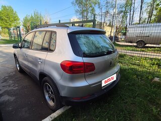 2011 Volkswagen Tiguan I Рестайлинг, серебристый, 1000000 рублей, вид 3