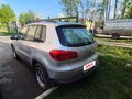 2011 Volkswagen Tiguan I Рестайлинг, серебристый, 1000000 рублей - вид 2