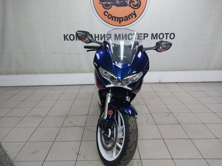 2020 Honda VFR 800, белый, 949000 рублей, вид 3